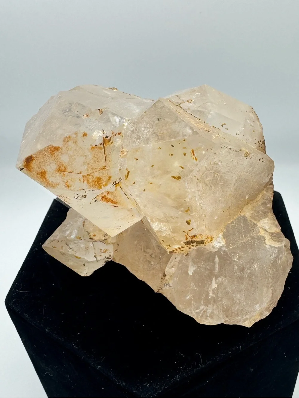 Hashupi Quartz Pakistan